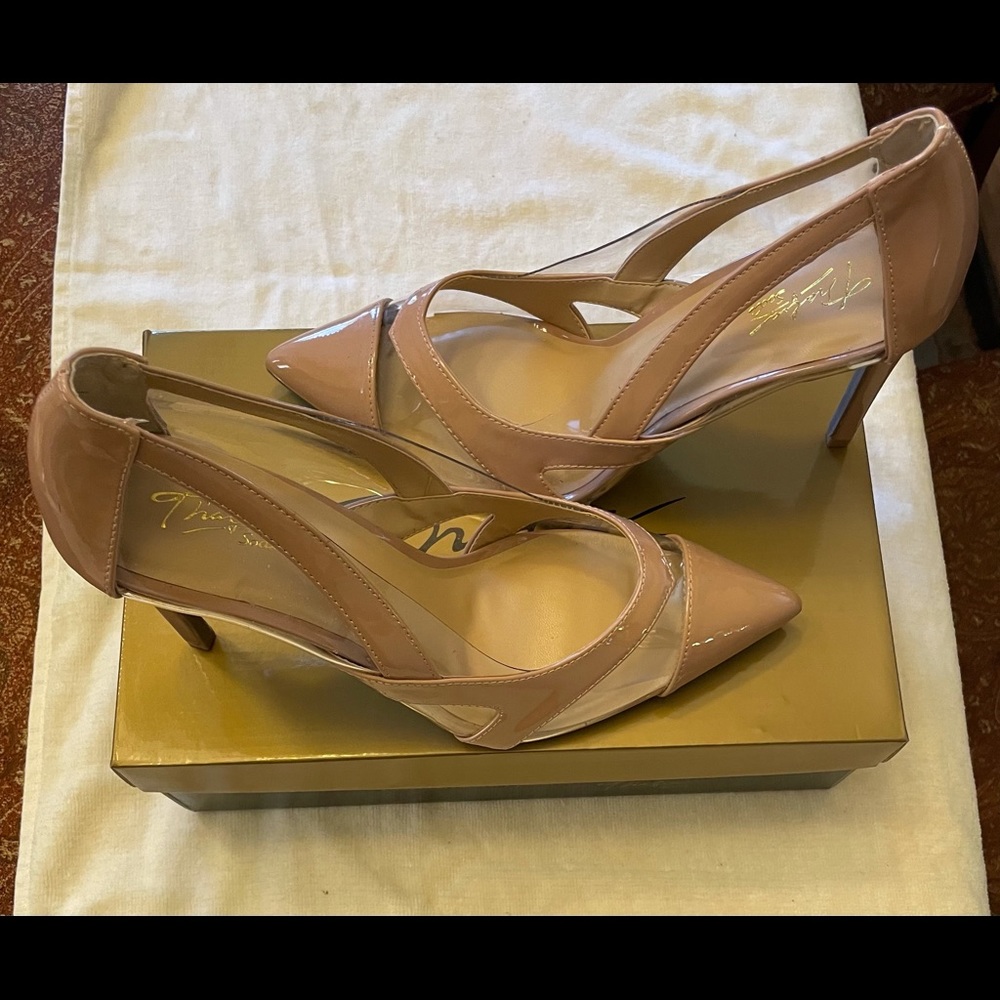 Thalia Sodi Nude heels size 10